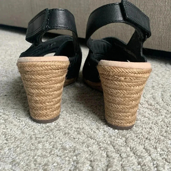 Clark’s Collection leather krissy, sandal, black wedge heel size 8 - Picture 5 of 8